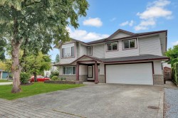 23890 114a Avenue Maple Ridge, BC V2W 1V2