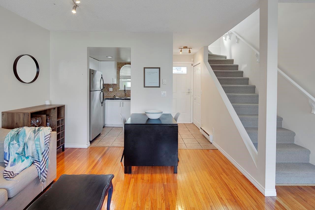 1210 7Th Avenue W, Vancouver, BC