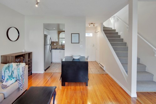 1210 7Th Avenue W, Vancouver, BC 