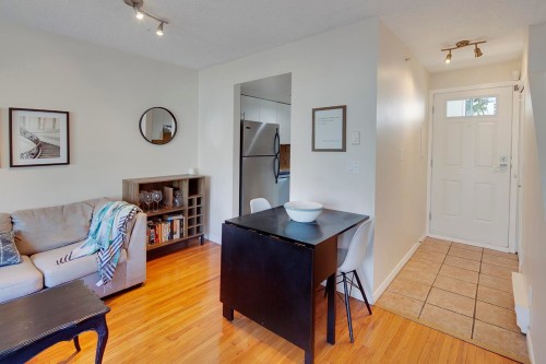 1210 7Th Avenue W, Vancouver, BC 