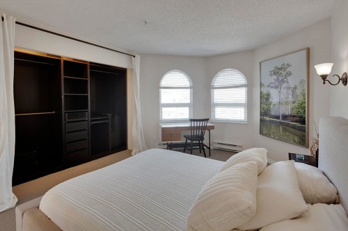 1210 7Th Avenue W, Vancouver, BC 