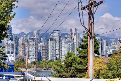 1210 7Th Avenue W, Vancouver, BC 