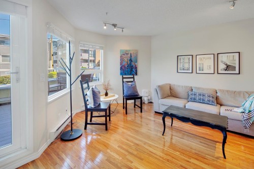 1210 7Th Avenue W, Vancouver, BC 