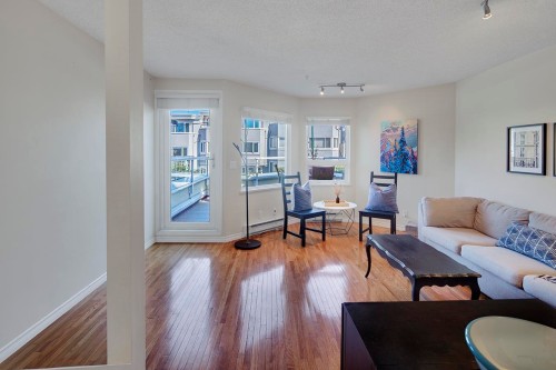 1210 7Th Avenue W, Vancouver, BC 