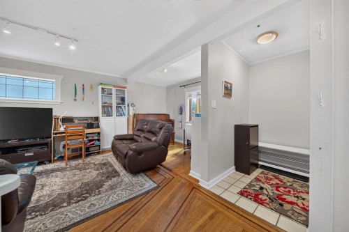 3519 14Th Avenue W, Vancouver, BC 
