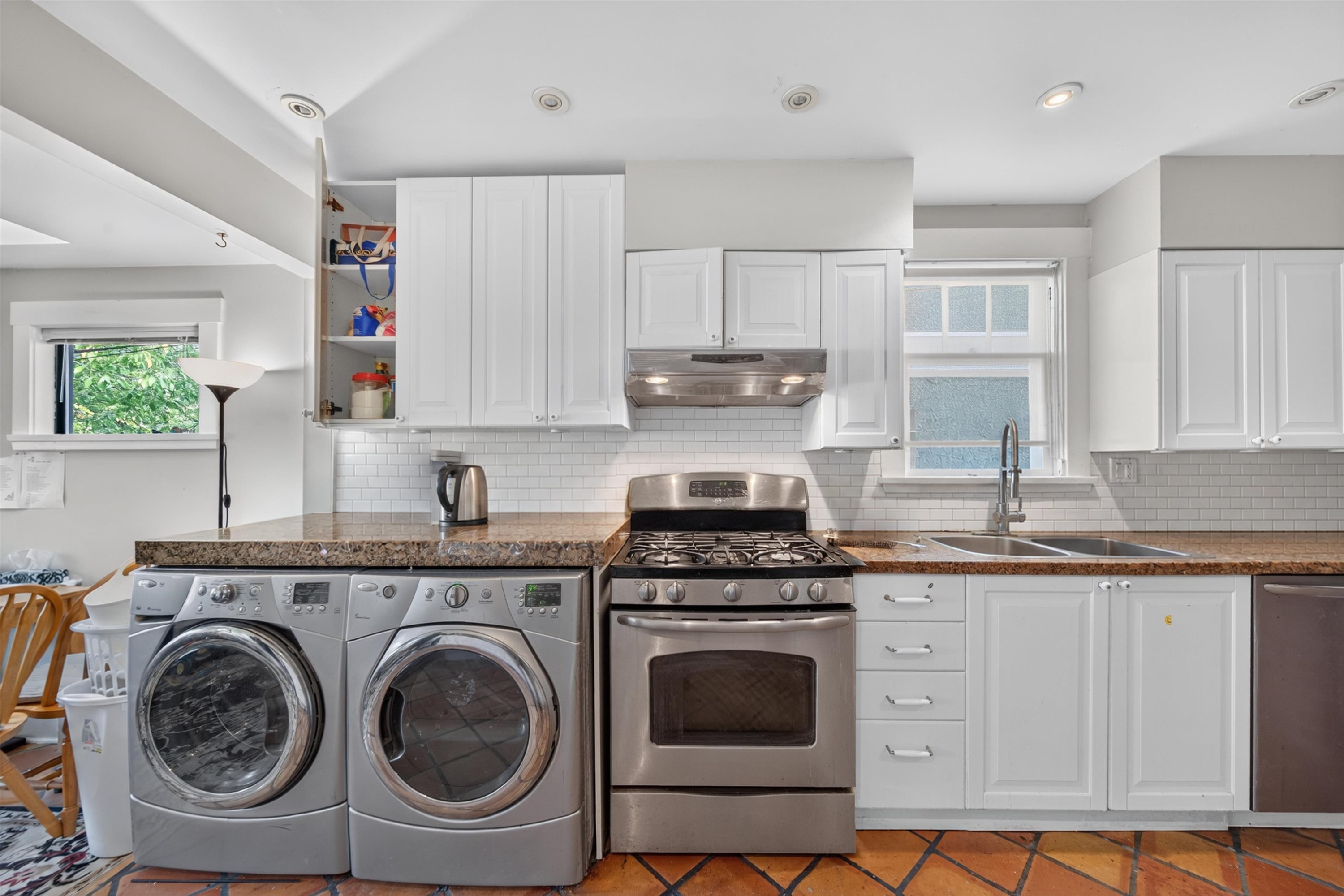 3519 14Th Avenue W, Vancouver, BC