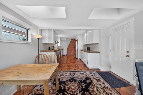 3519 14Th Avenue W, Vancouver, BC 