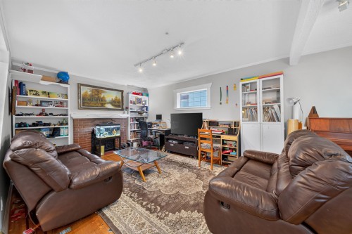 3519 14Th Avenue W, Vancouver, BC 