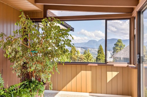 2802 Pilot Drive, Coquitlam, BC 