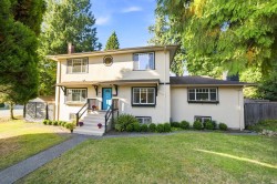 300 25th Street E North Vancouver, BC V7N 1A3