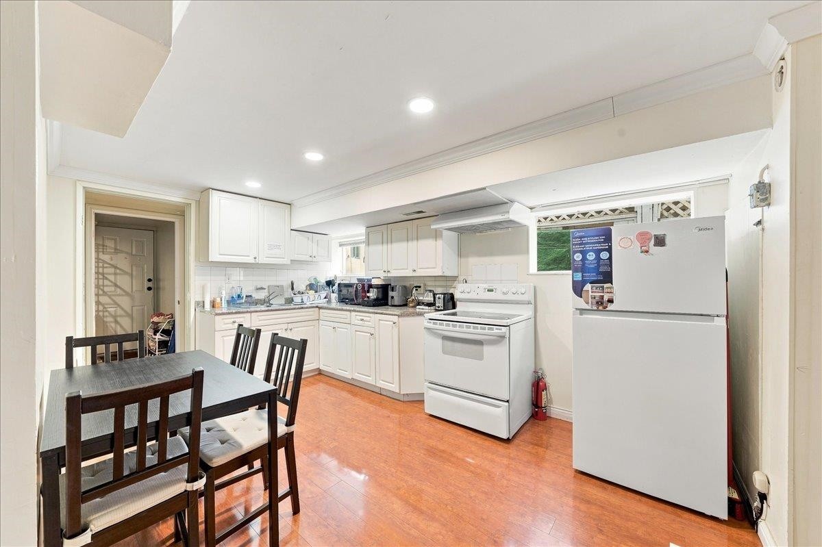 4820 Moss Street, Vancouver, BC