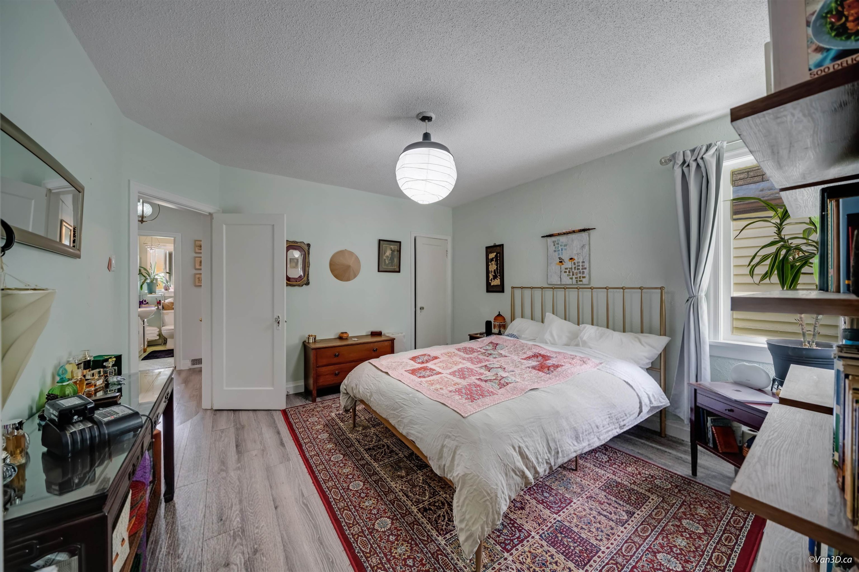 1978 8Th Avenue E, Vancouver, BC
