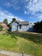 579 24th Avenue W Vancouver, BC V5Z 2B5