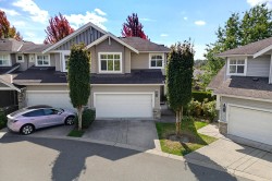 4-11282 Cottonwood Drive Maple Ridge, BC V2X 8W7