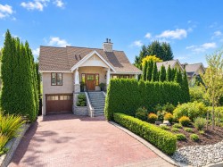 141 Windsor Road E North Vancouver, BC V7N 1J9