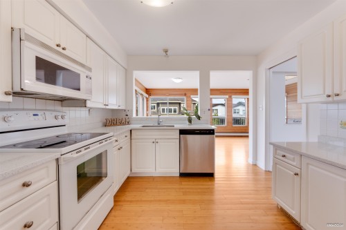 10351 Amethyst Avenue, Richmond, BC 