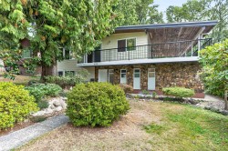 469 Laurentian Crescent Coquitlam, BC V3K 1Y9