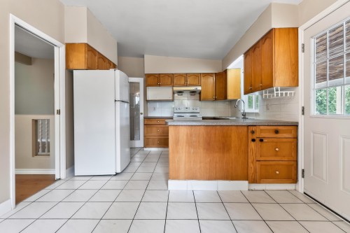 469 Laurentian Crescent, Coquitlam, BC 