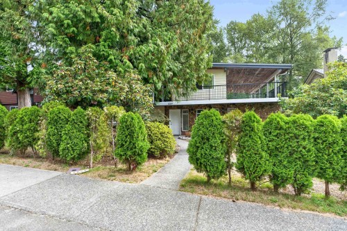 469 Laurentian Crescent, Coquitlam, BC 