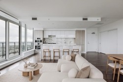 PH3-3888 Evergreen Place Burnaby, BC V3J 0M3