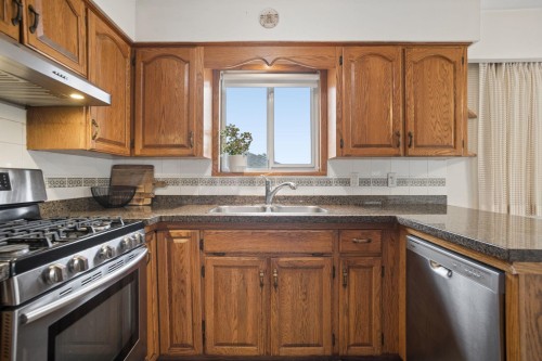 2780 8Th Avenue E, Vancouver, BC 