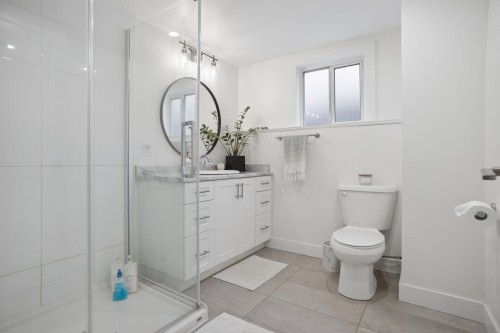 2780 8Th Avenue E, Vancouver, BC 