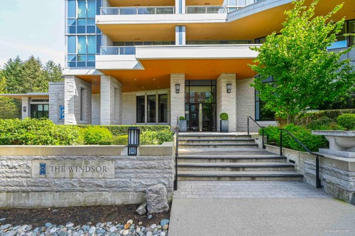 703-3093 Windsor Gate  Coquitlam, BC V3B 0N2