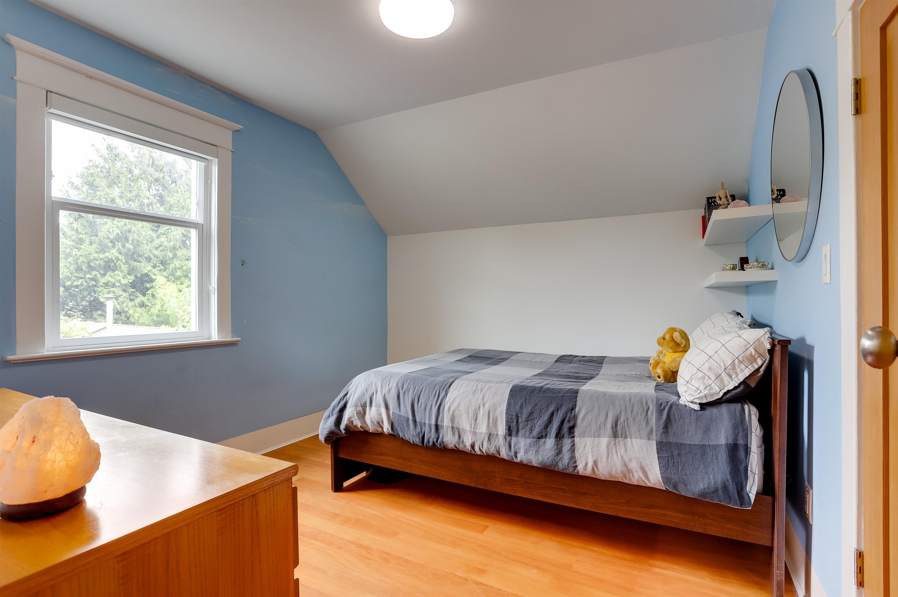 2227 7Th Avenue E, Vancouver, BC