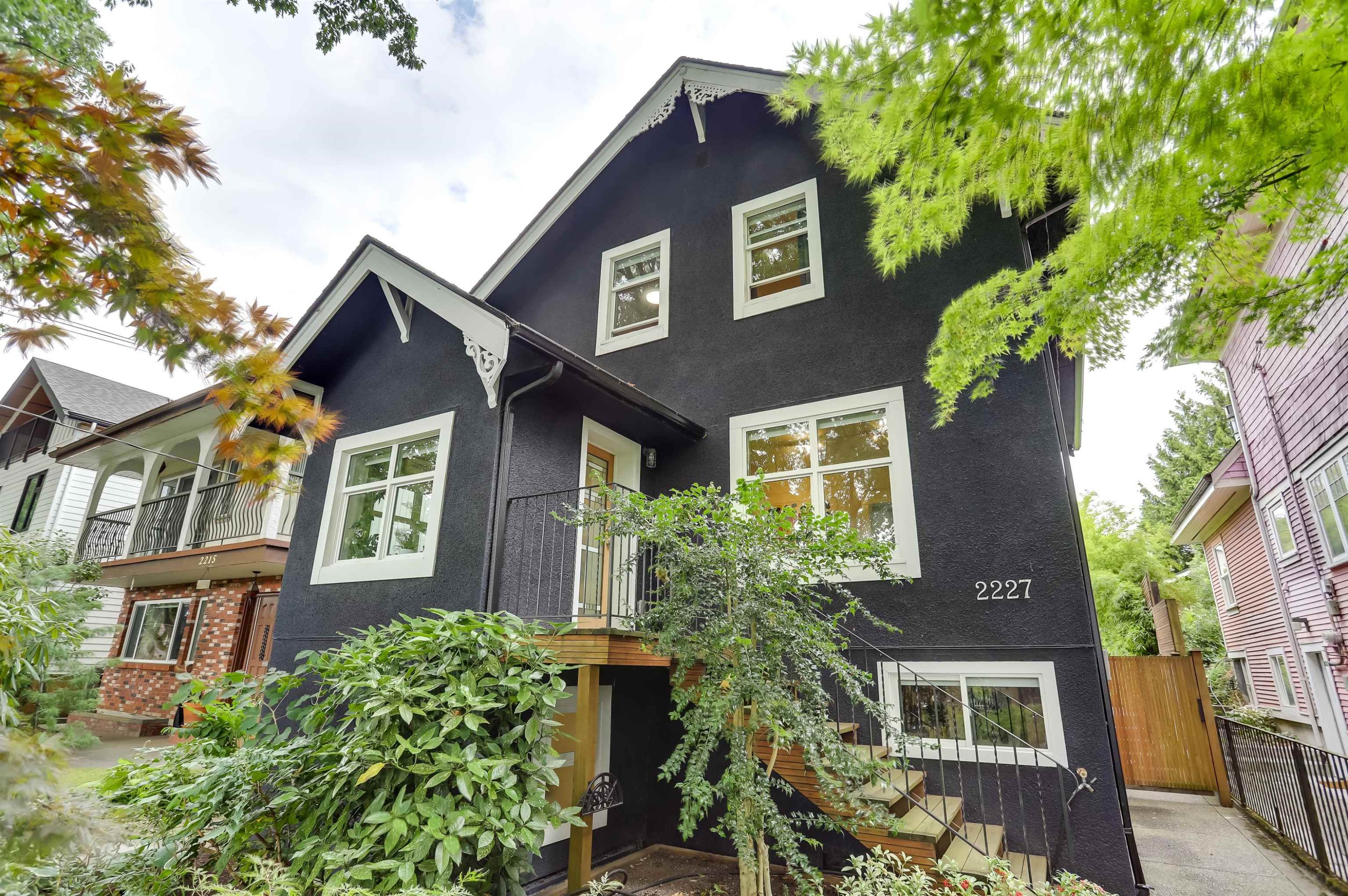 2227 7Th Avenue E, Vancouver, BC