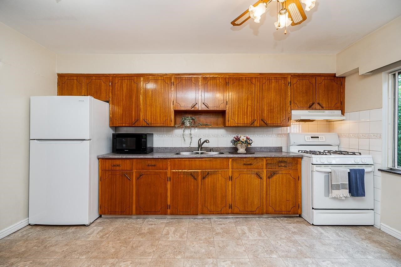 1342 Grant Street, Vancouver, BC