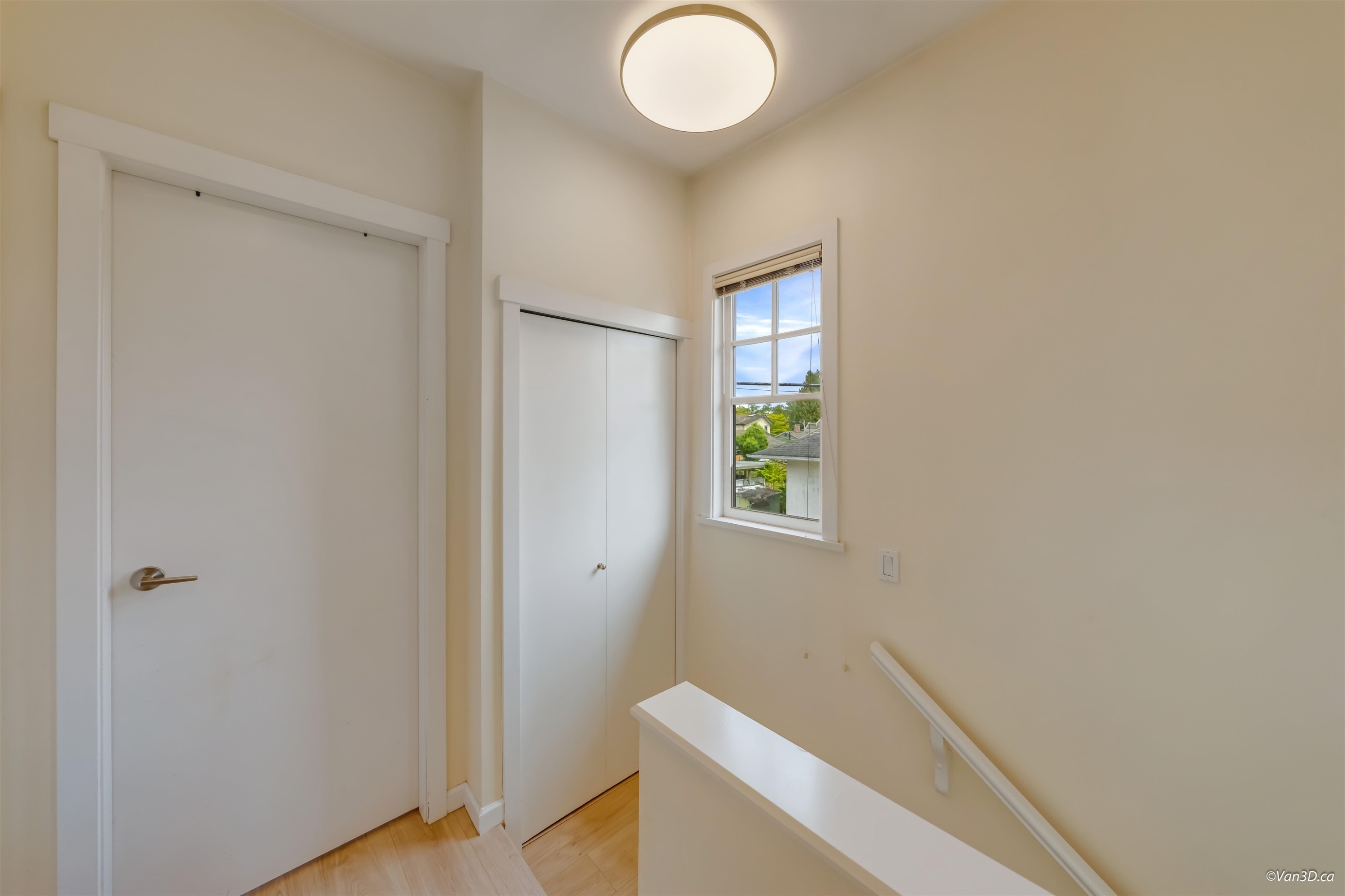 989 38Th Avenue W, Vancouver, BC
