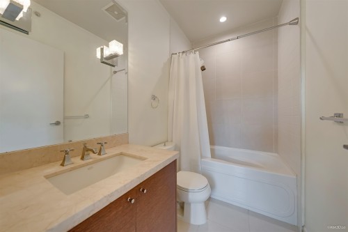 989 38Th Avenue W, Vancouver, BC 
