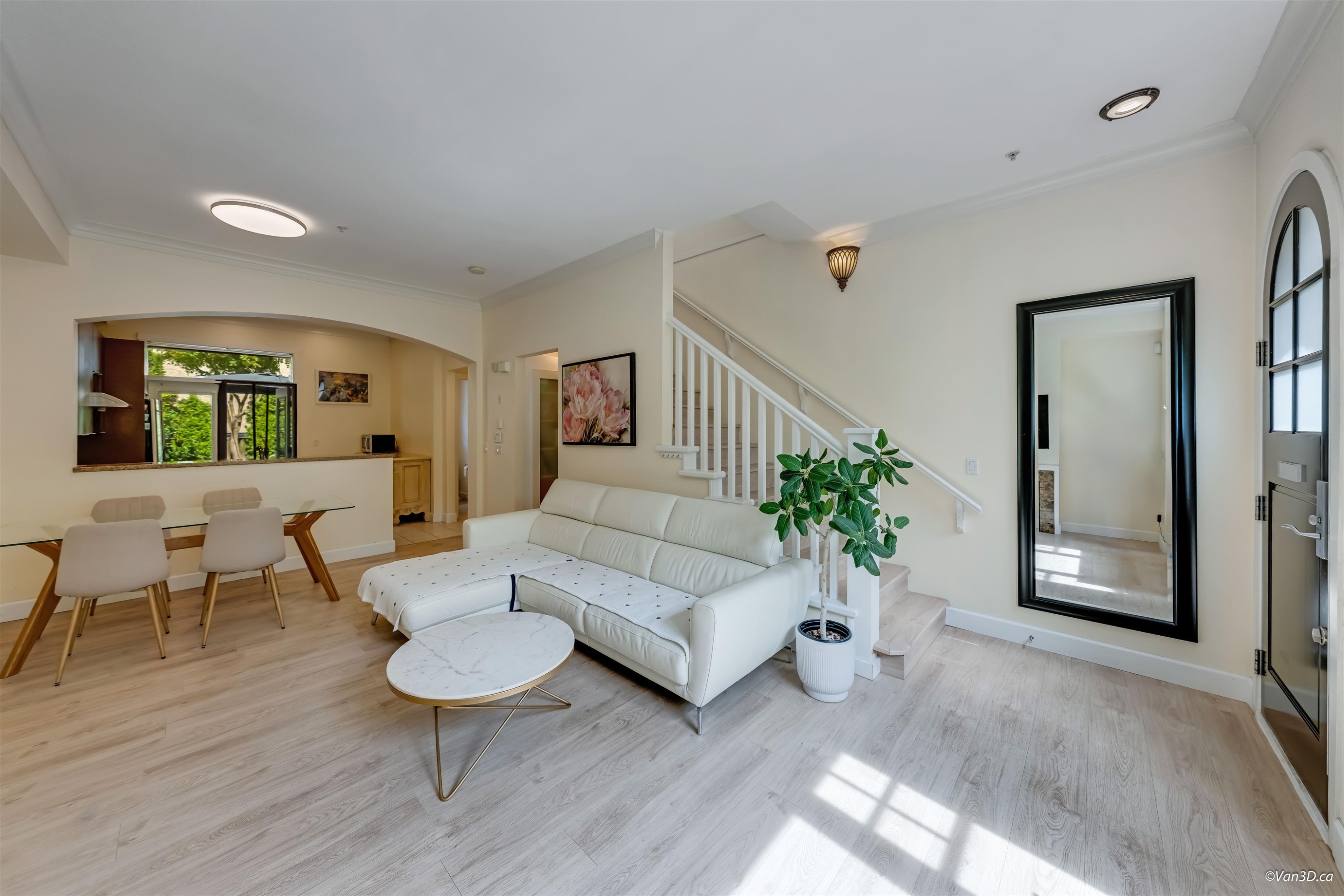 989 38Th Avenue W, Vancouver, BC
