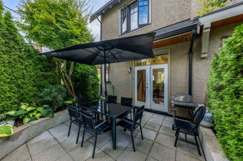 989 38Th Avenue W, Vancouver, BC 