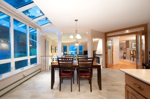 6440 Rosebery Avenue, West Vancouver, BC 
