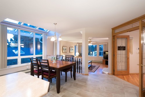 6440 Rosebery Avenue, West Vancouver, BC 
