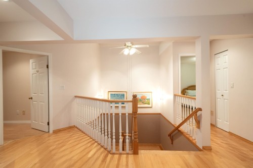 6440 Rosebery Avenue, West Vancouver, BC 