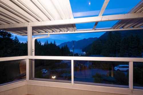 6440 Rosebery Avenue, West Vancouver, BC 