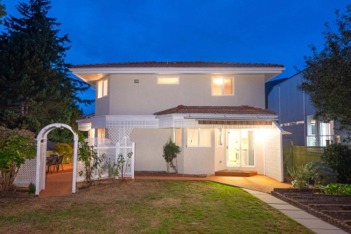 6440 Rosebery Avenue, West Vancouver, BC 