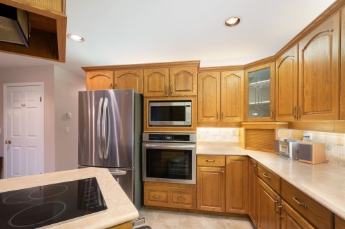 6440 Rosebery Avenue, West Vancouver, BC 