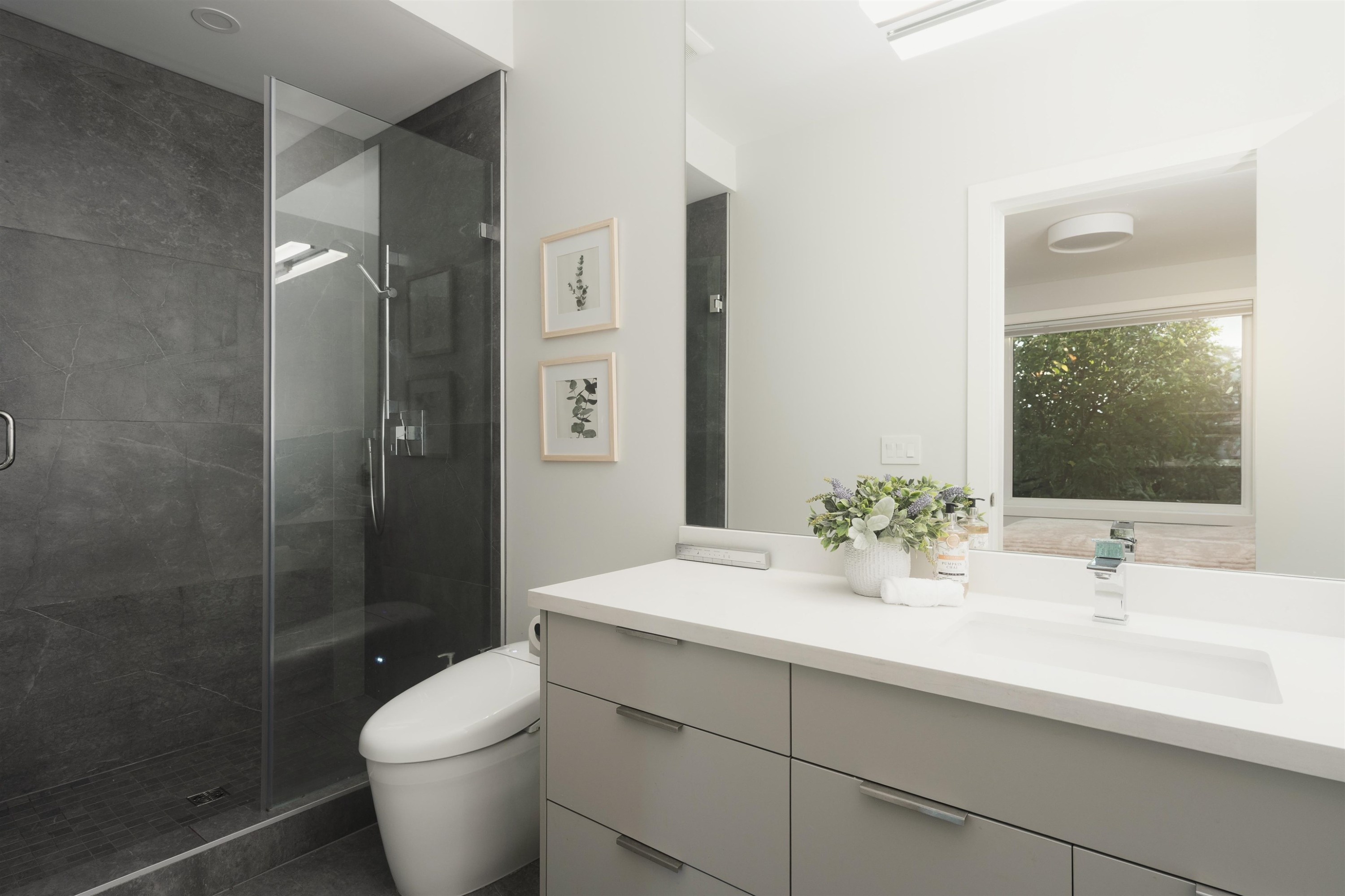 50 Dieppe Place, Vancouver, BC