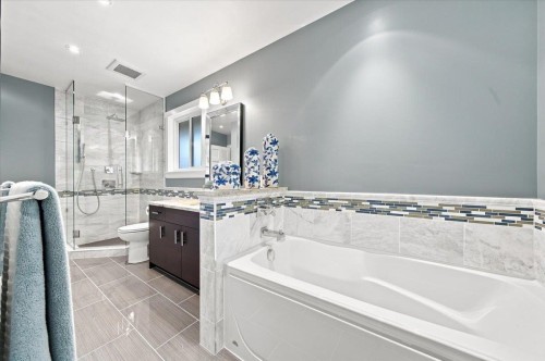 976 Corona Crescent, Coquitlam, BC 