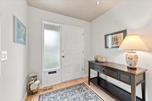 976 Corona Crescent, Coquitlam, BC 