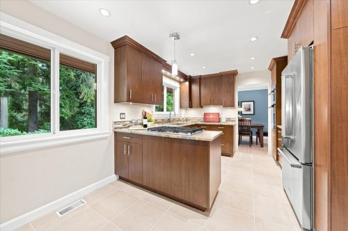 976 Corona Crescent, Coquitlam, BC 