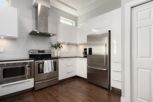 1382 17Th Avenue E, Vancouver, BC 