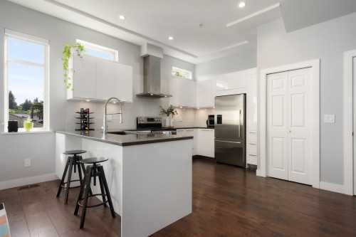 1382 17Th Avenue E, Vancouver, BC 