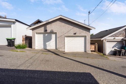 1382 17Th Avenue E, Vancouver, BC 