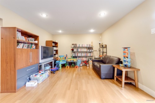 2266 20Th Avenue W, Vancouver, BC 