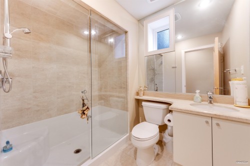 2266 20Th Avenue W, Vancouver, BC 