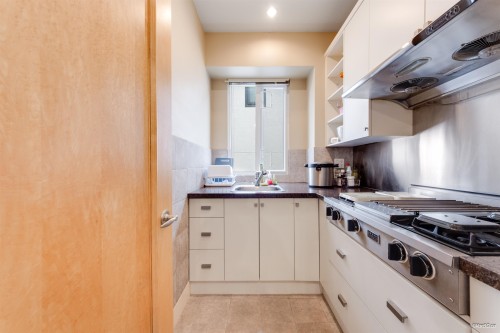 2266 20Th Avenue W, Vancouver, BC 